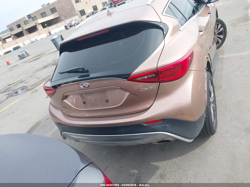 2017 Infiniti Qx30 Premium VIN: SJKCH5CR8HA020013 Lot: 44341893