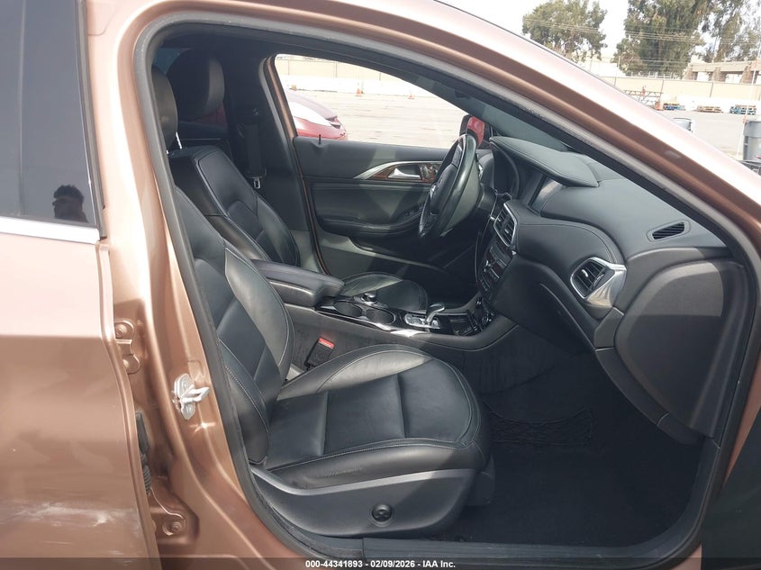 2017 Infiniti Qx30 Premium