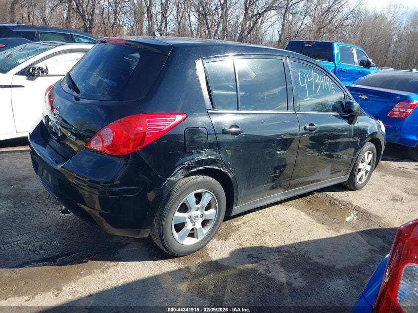 2012 Nissan Versa 1.8 S