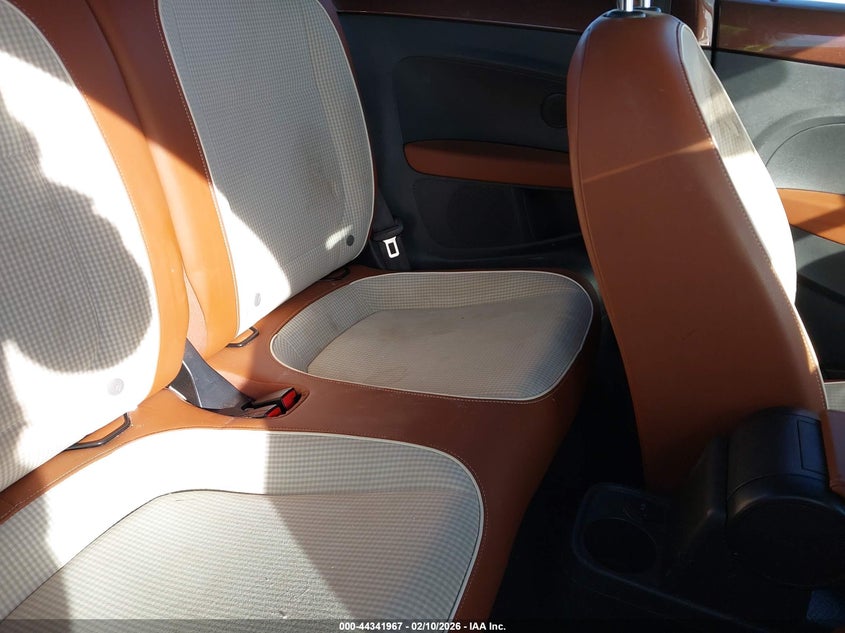 2017 Volkswagen Beetle #Pinkbeetle/1.8T Classic/1.8T S VIN: 3VWF17AT8HM625342 Lot: 44341967