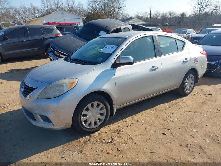 2013 Nissan Versa 1.6 Sv