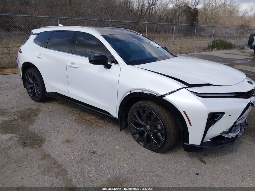 JTDACAAJ9S3031841 TOYOTA CROWN SIGNIA Photo 1