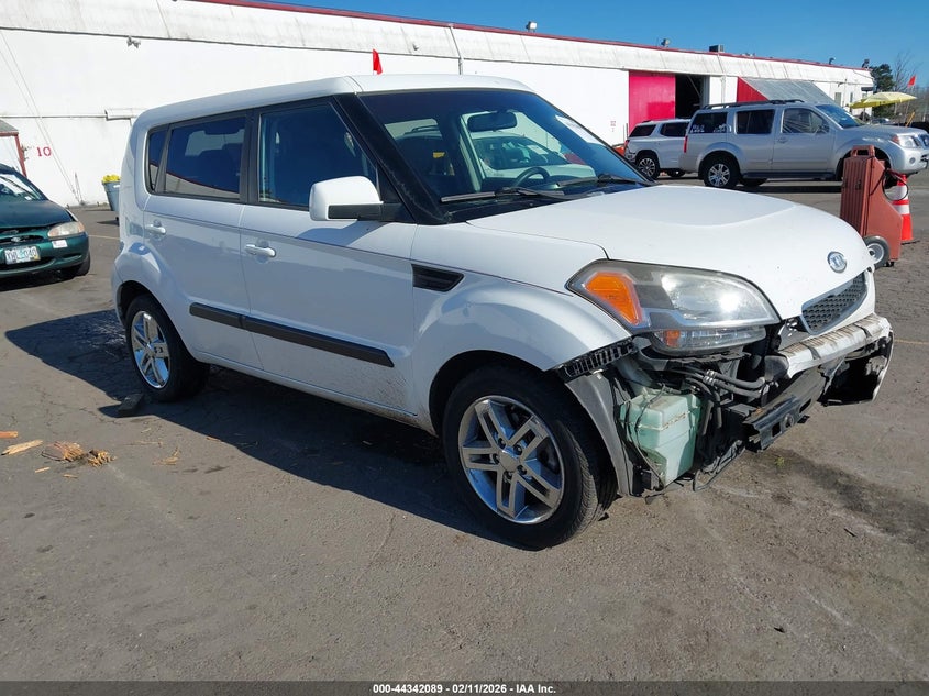 2011 Kia Soul +