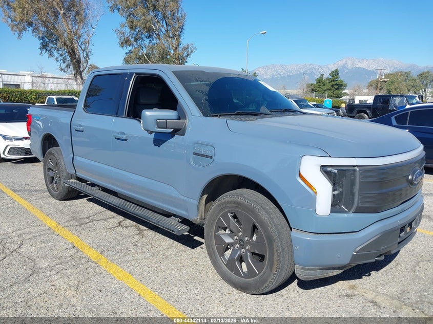 2023 Ford F-150 Lightning Lariat