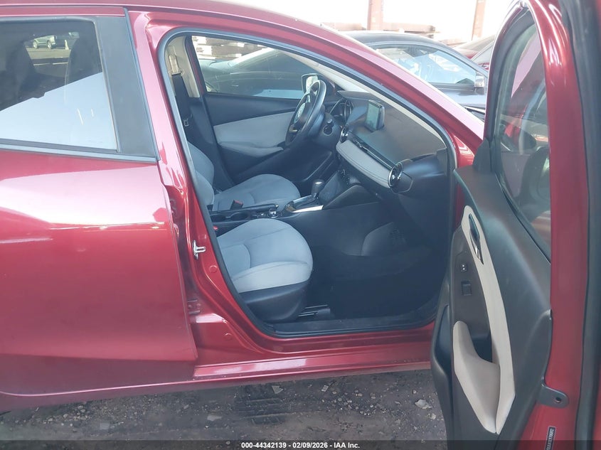 2020 Toyota Yaris Le