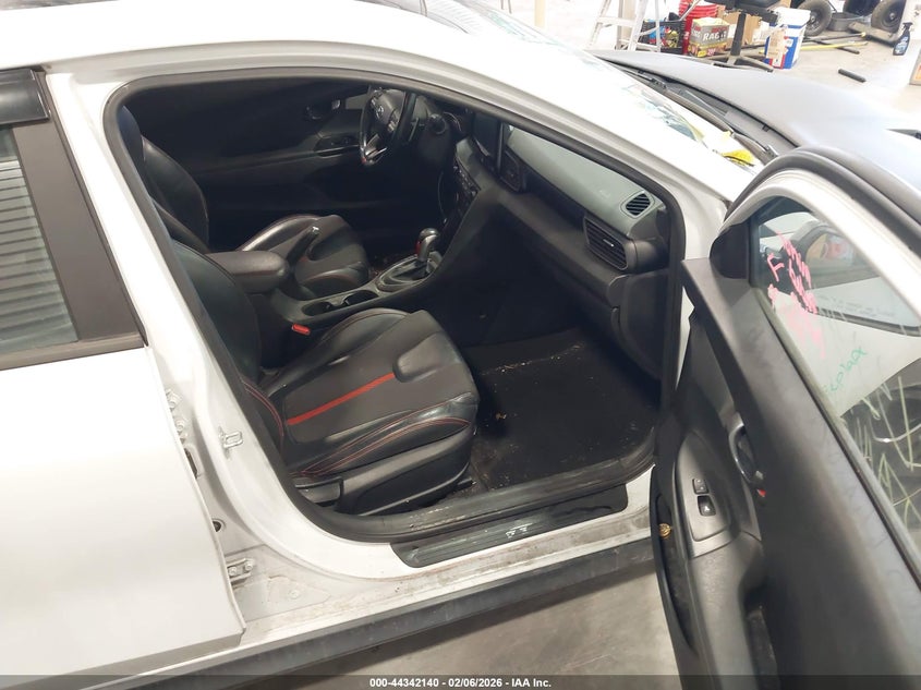 VIN KMHTH6AB4KU002754 2019 HYUNDAI VELOSTER TURBO