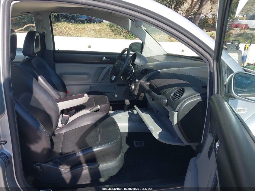 2002 Volkswagen New Beetle Gls