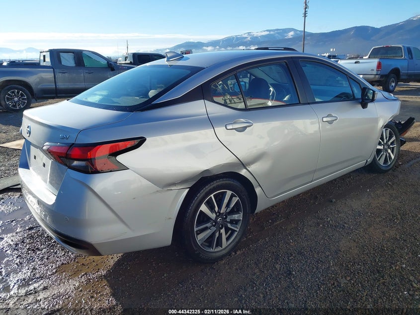 2021 Nissan Versa Sv