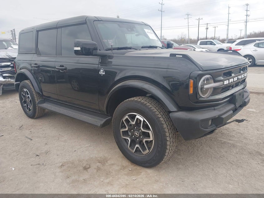 2025 Ford Bronco Outer Banks