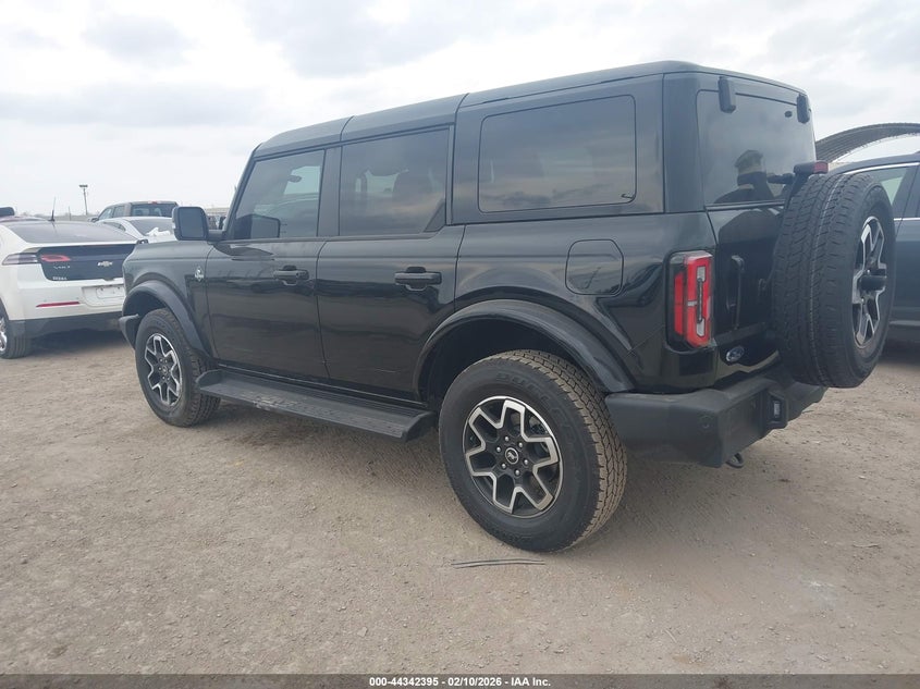 2025 Ford Bronco Outer Banks