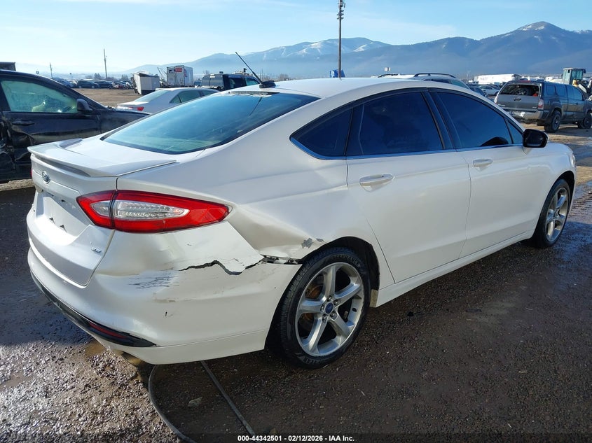Vin: 1fa6p0h75e5404452, lot: 44838942, ford fusion se 20144