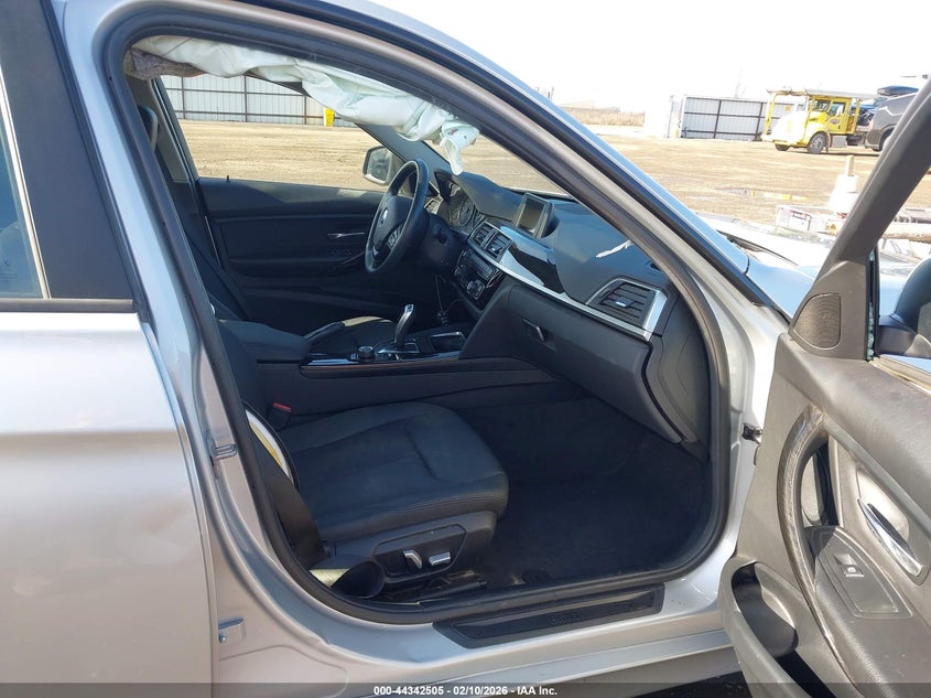 2016 BMW 320I xDrive