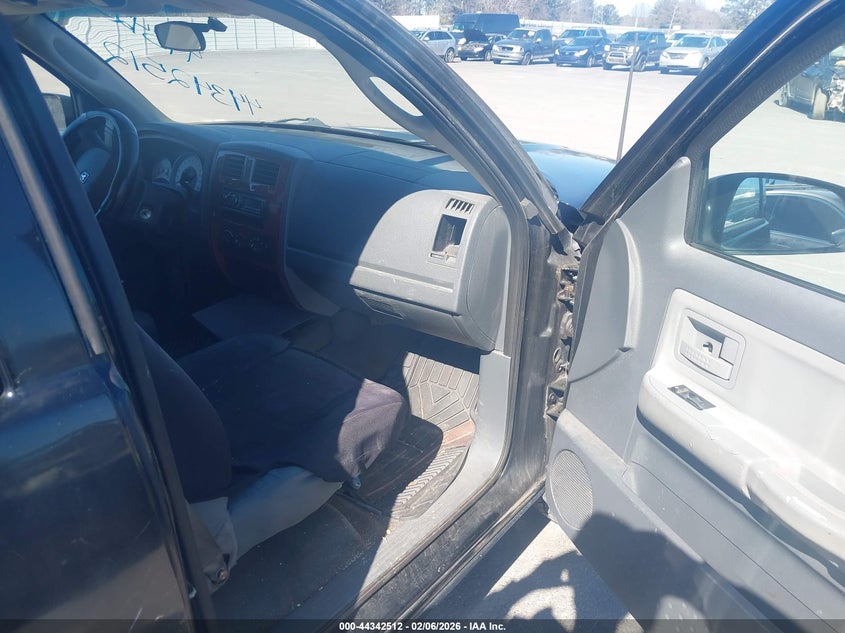 2005 DODGE DAKOTA PICKUP 3.7L V-6 210HP