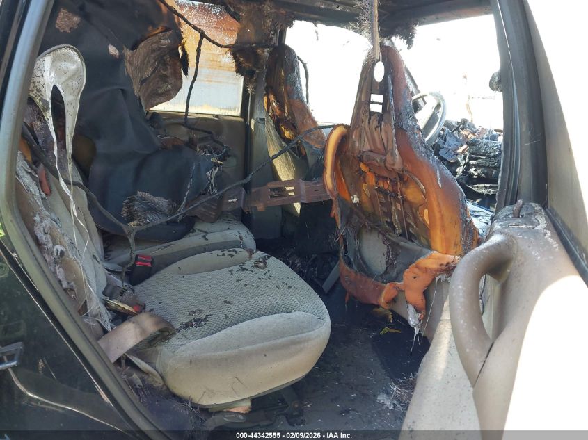 2000 Ford Expedition Xlt VIN: 1FMPU16L3YLB03817 Lot: 44342555