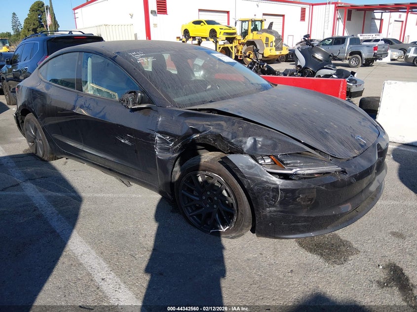 2025 Tesla Model 3 Long Range Rear-Wheel Drive/Standard Rear-Wheel Drive