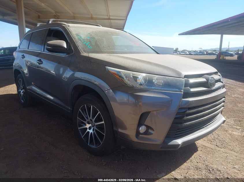 2018 Toyota Highlander Se