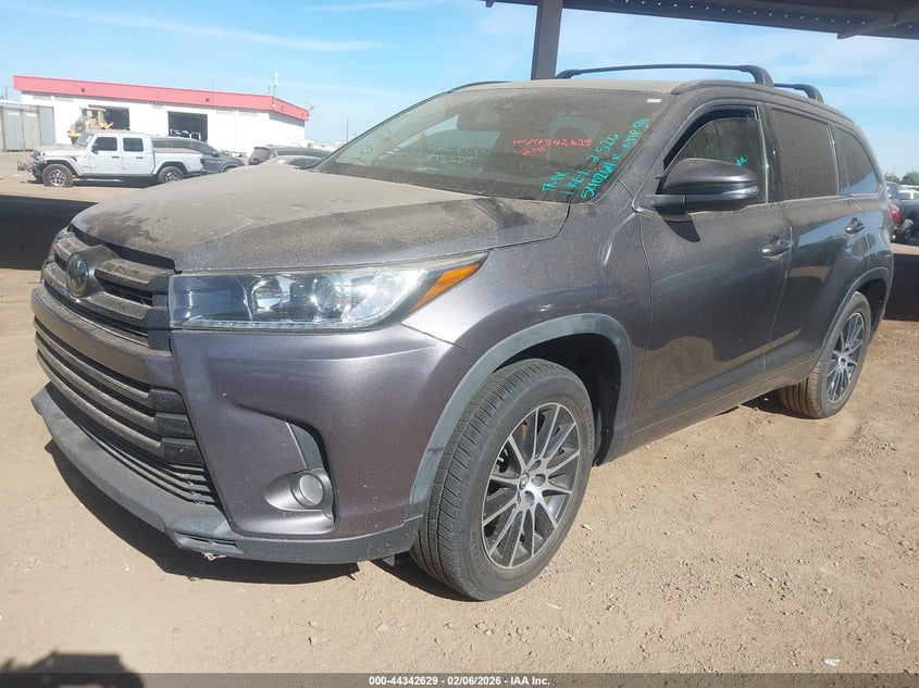 2018 Toyota Highlander Se