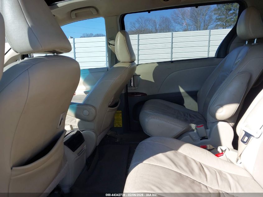 2011 Toyota Sienna Xle V6 VIN: 5TDYK3DC2BS012458 Lot: 44342738