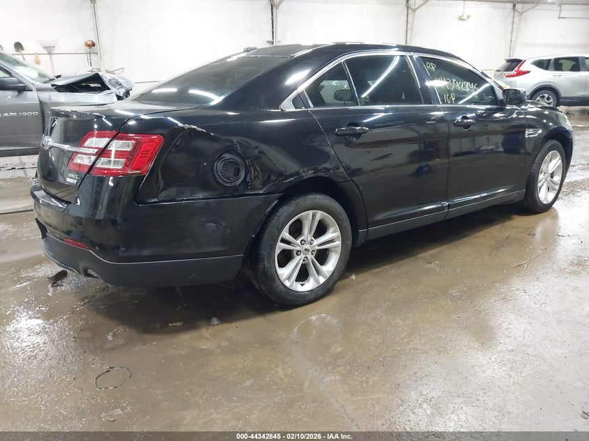 2016 Ford Taurus Sel