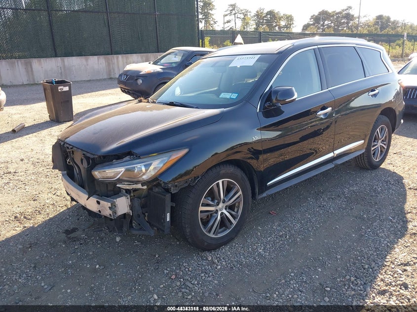 2017 INFINITI QX60 auction photo 2