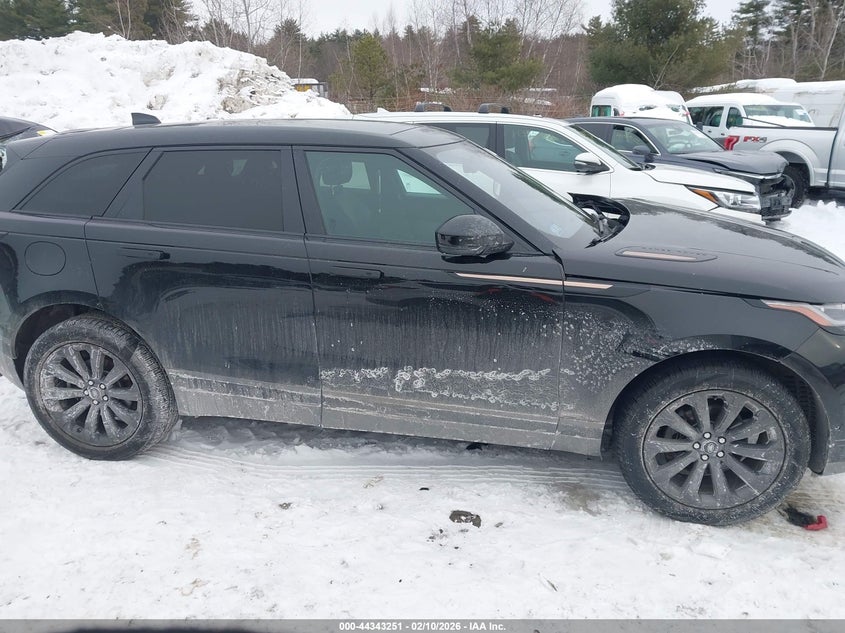 2018 Land Rover Range Rover Velar P250 Se R-Dynamic VIN: SALYL2RX0JA753456 Lot: 44343251