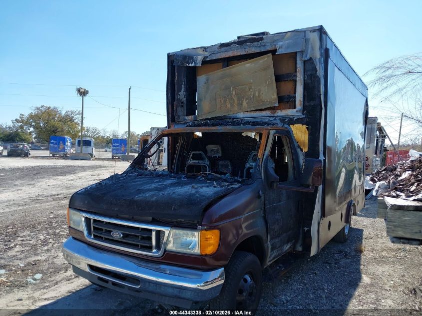 2005 Ford E-350 Cutaway Standard