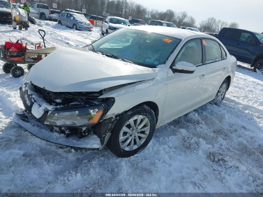 2014 Volkswagen Passat 1.8T Wolfsburg Edition