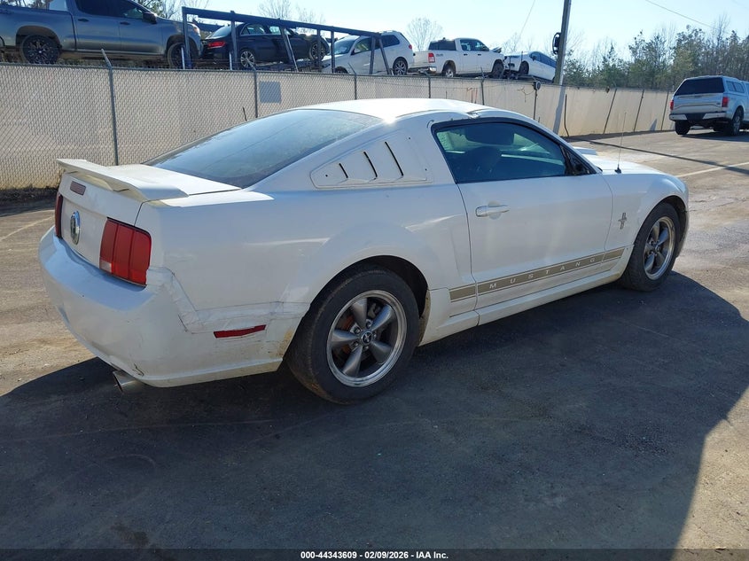 2005 Ford Mustang V6 Deluxe/V6 Premium