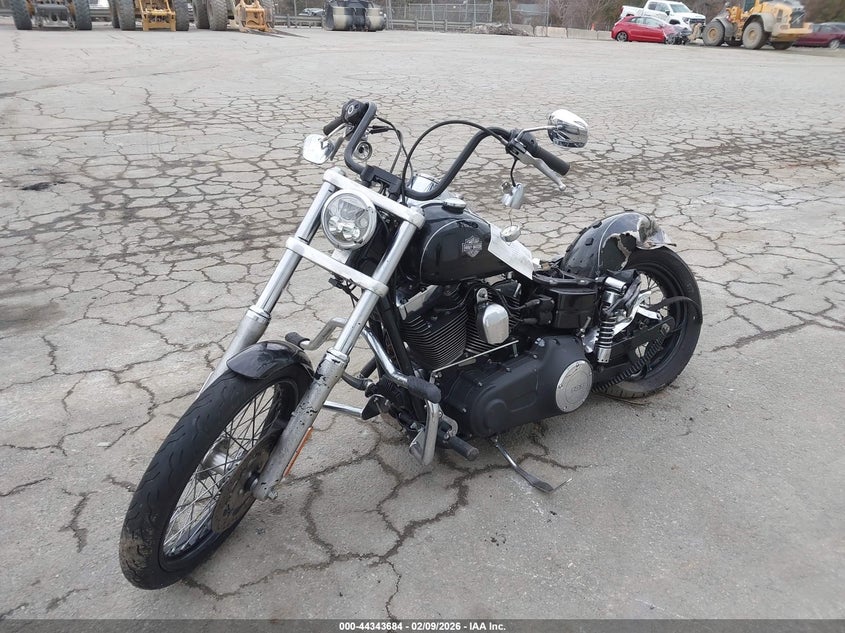 2014 HARLEY-DAVIDSON WIDE GLIDE MOTO 2