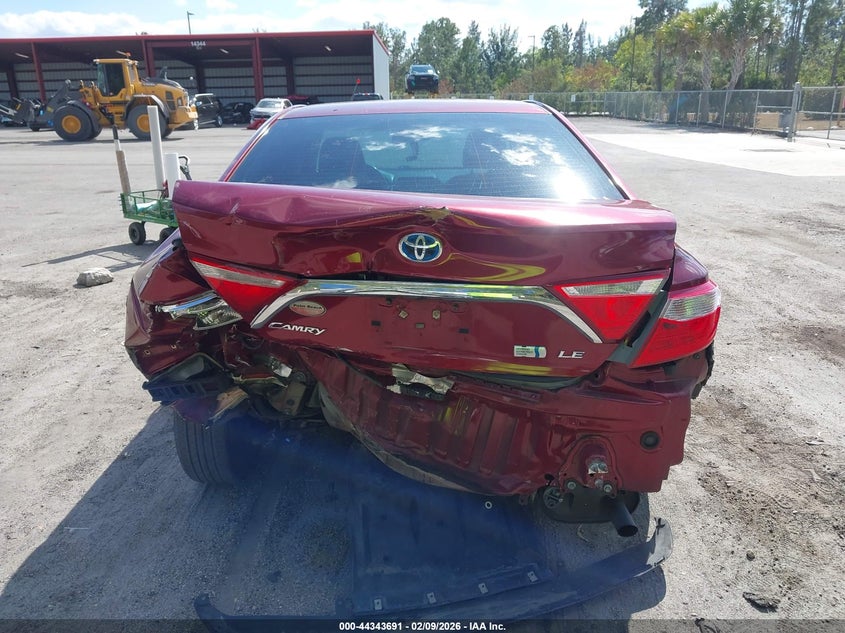TOYOTA CAMRY - zdjęcie 16