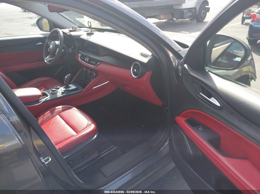 2020 Alfa Romeo Stelvio Rwd