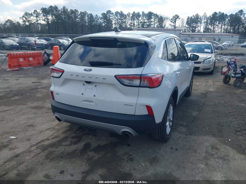 2022 Ford Escape Se