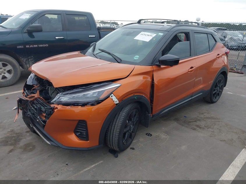 2022 Nissan Kicks Sr Xtronic Cvt