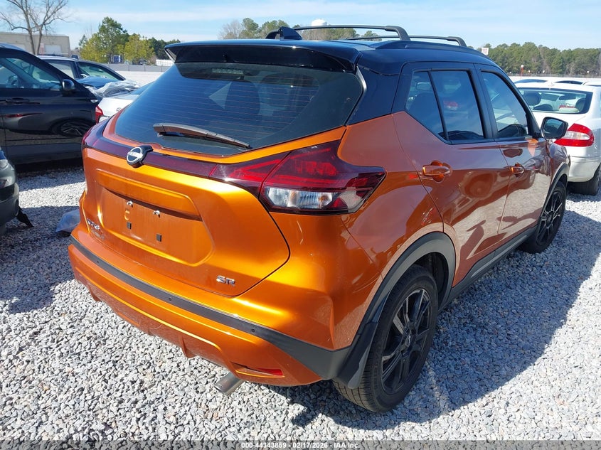 2022 Nissan Kicks Sr Xtronic Cvt