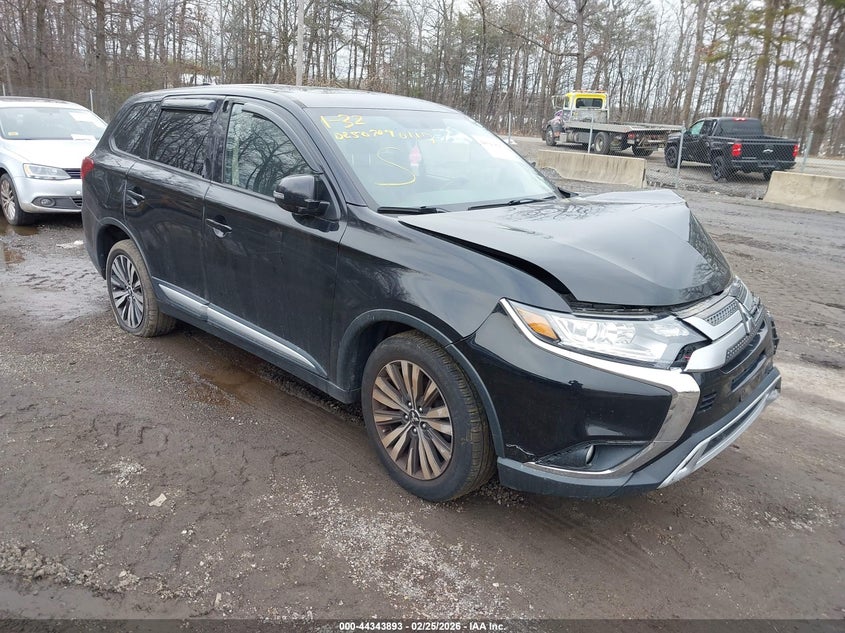 2019 Mitsubishi Outlander Se