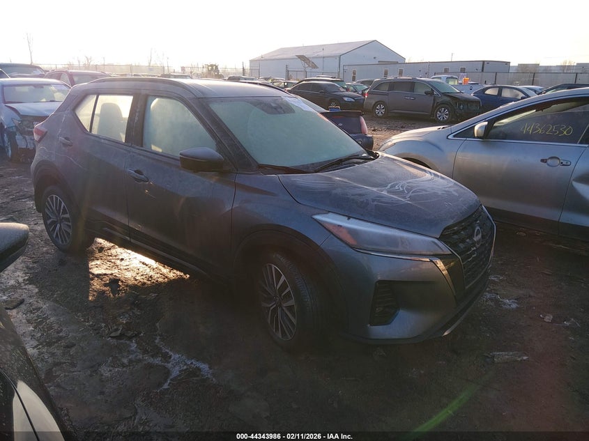 2023 Nissan Kicks Sr Xtronic Cvt