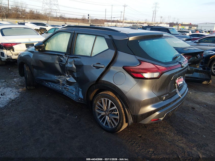 2023 Nissan Kicks Sr Xtronic Cvt