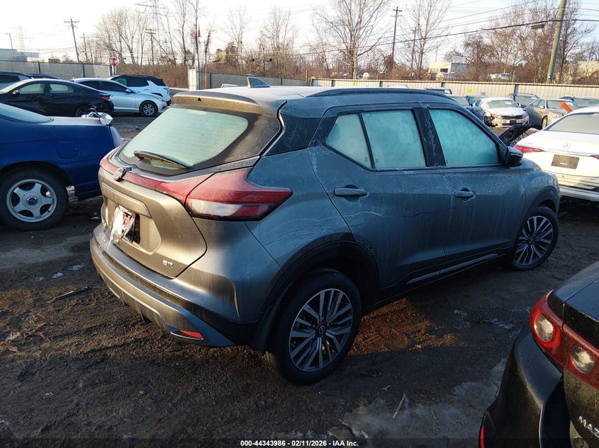 2023 Nissan Kicks Sr Xtronic Cvt