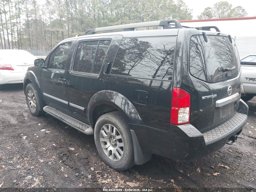 2011 Nissan Pathfinder Le