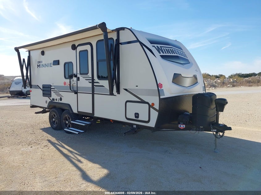54CTM2J20M3056828 WINNEBAGO MICRO MINNIE 2108DS Photo 1