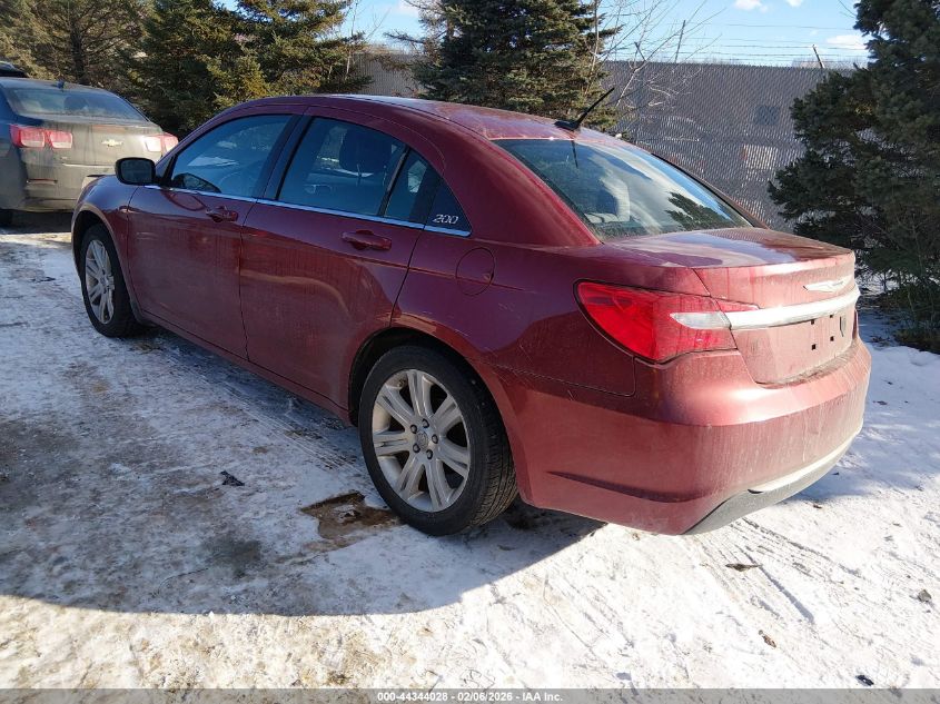 2013 Chrysler 200 Touring