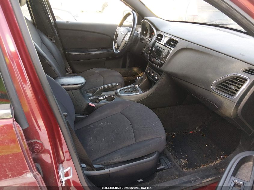 2013 Chrysler 200 Touring