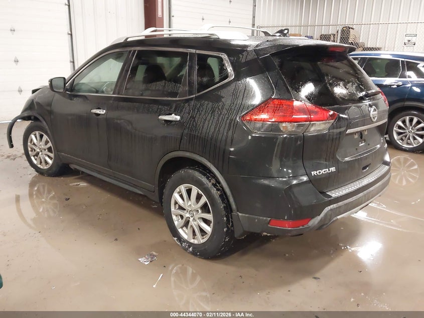 2017 Nissan Rogue Sv