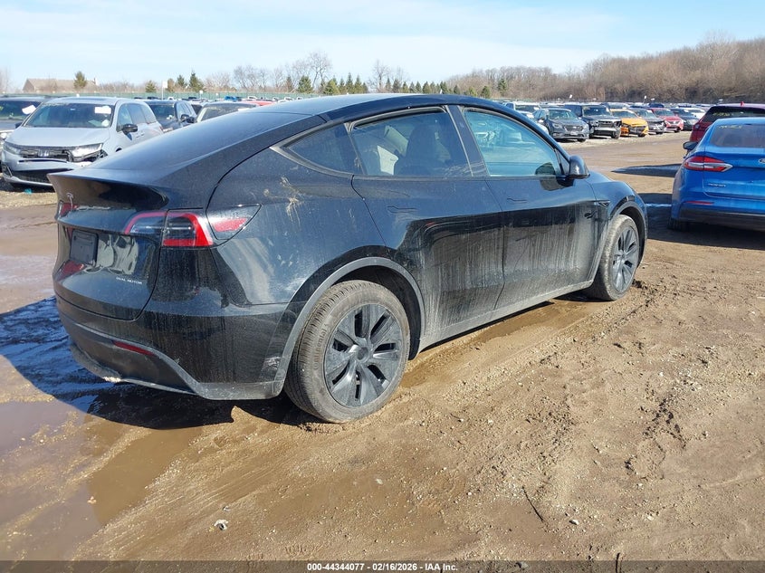 2024 Tesla Model Y Long Range Dual Motor All-Wheel Drive