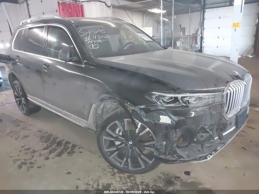 2022 BMW X7 xDrive40I
