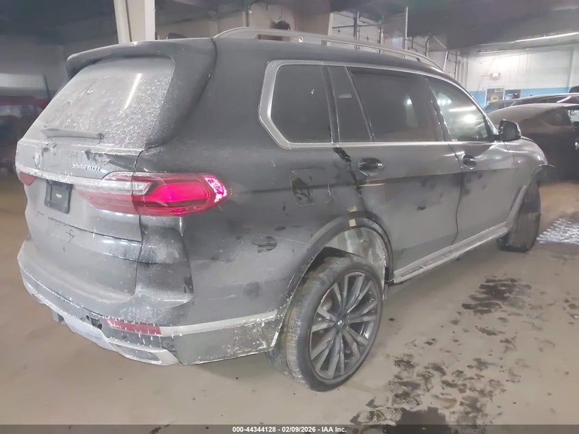 2022 BMW X7 xDrive40I