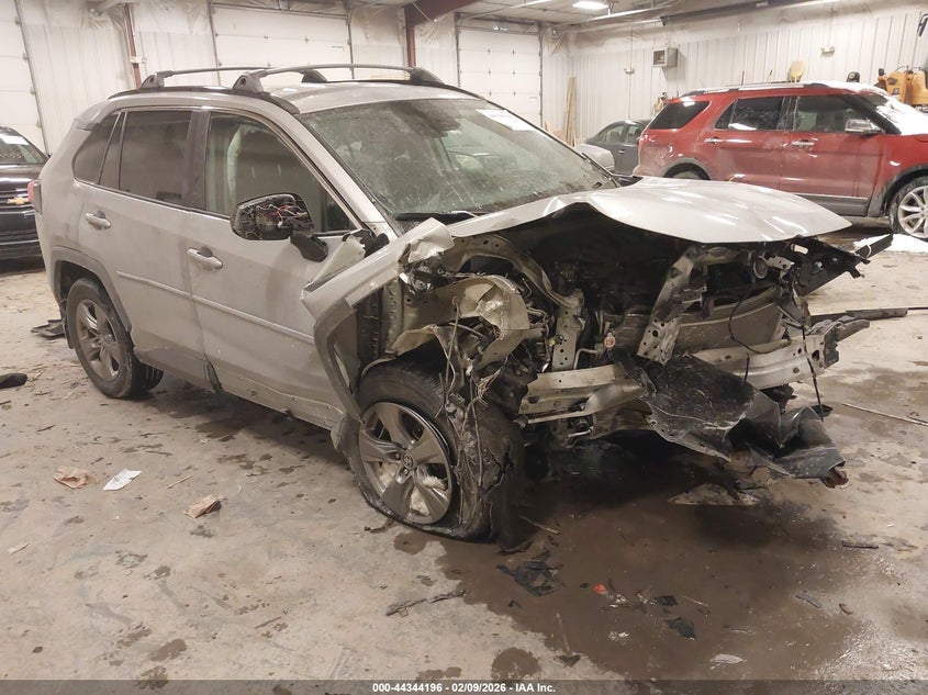 2T3P1RFV4RW471970 2024 Toyota Rav4 Xle auction photo 1