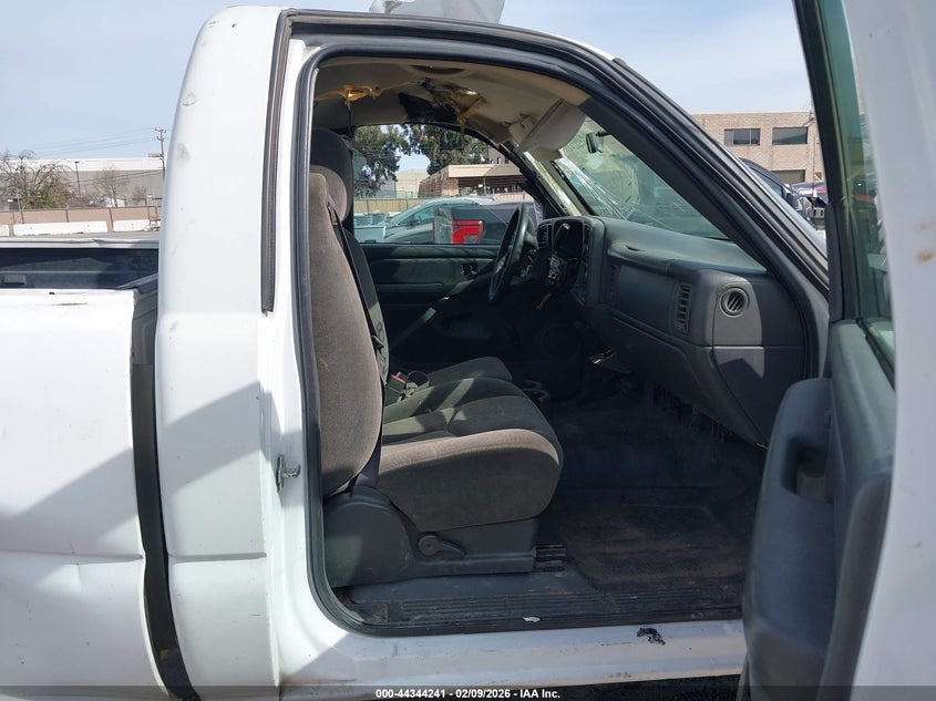 2004 GMC Sierra 2500Hd Work Truck