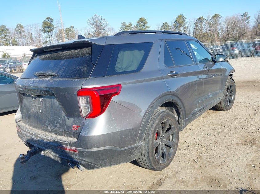 2022 Ford Explorer St