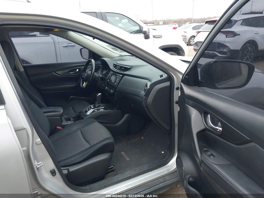 2017 Nissan Rogue Sv